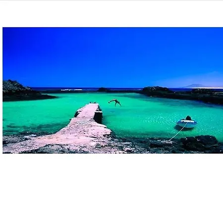 Brujula Company Corralejo